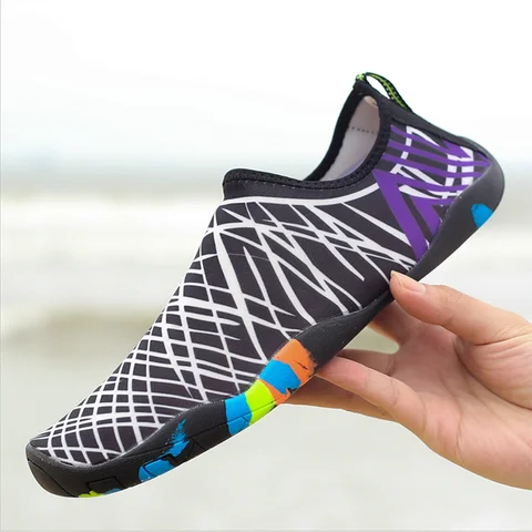 Aquashoes Zapatos Acuáticos Unisex Aquamoda M1ANR Negro rallado