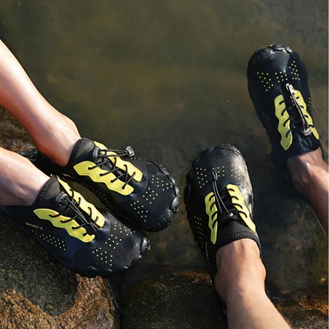 Aquashoes zapatos Acuáticos unisex Aquamoda M3A negro con amarillo